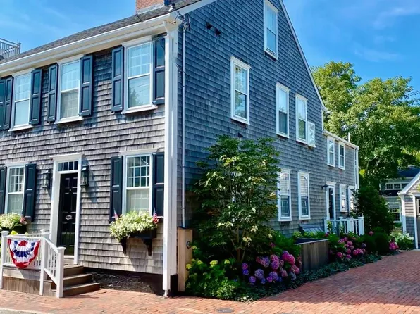 11 Vestal St, Nantucket, MA 02554