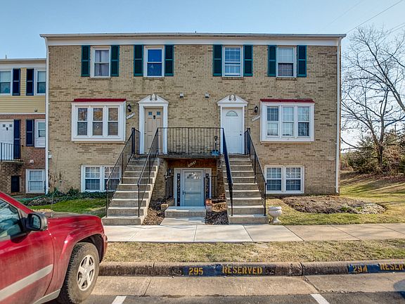 2nd image of 1015A Brixton Ct