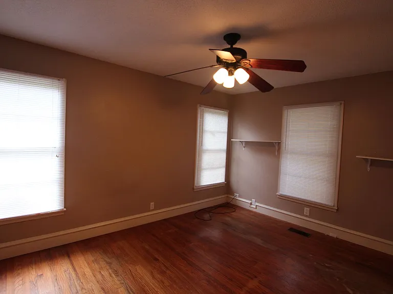 812 S Palmer Ave — Photo 23