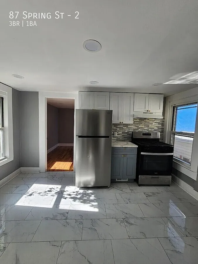87 Spring St - 2 — Photo 1