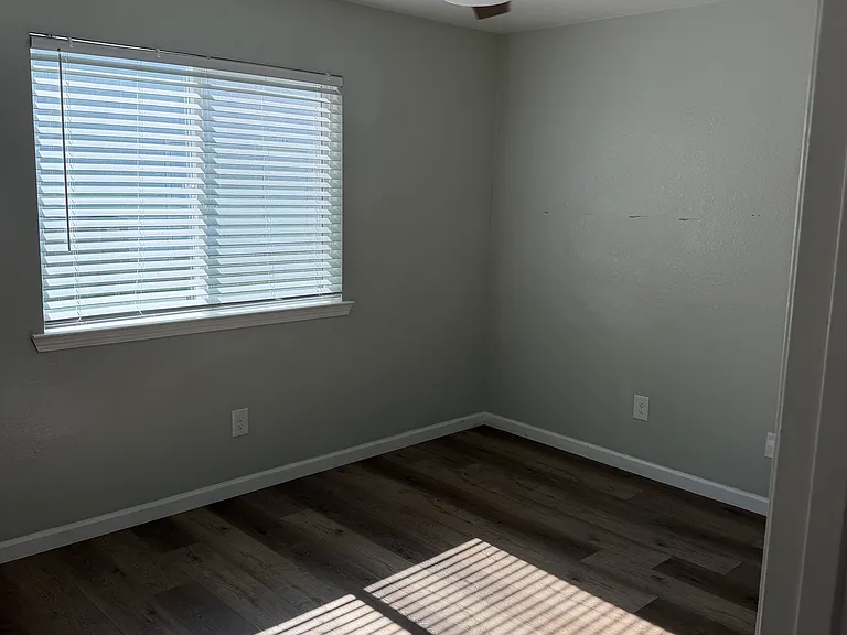 1712 Elayne Dr #1712 — Photo 4