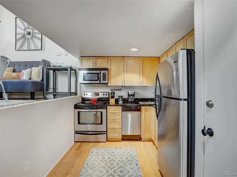 2193 Arapahoe St #11 — Photo 10