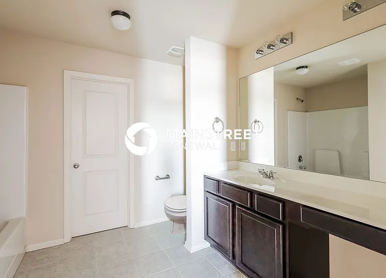 732 Independence Ave — Photo 14