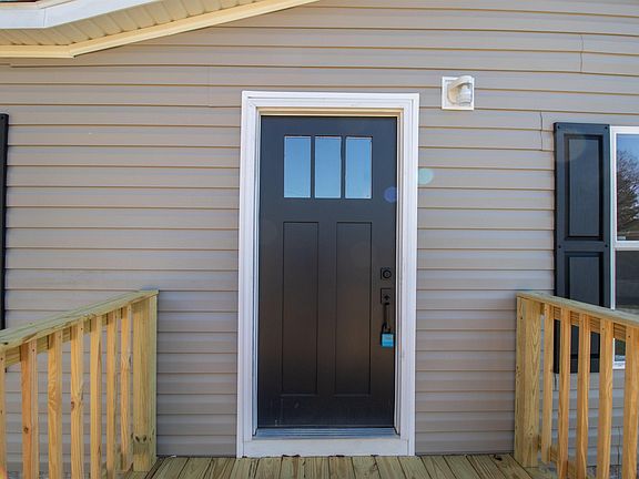 2nd image of 142 Quail Run Cir