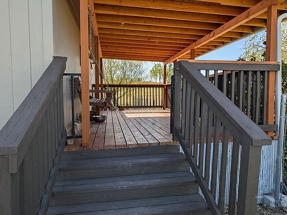 3rd image of 256 Canon Rd