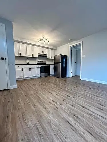 1 bed, 500 sqft, $1,400 — Photo 3