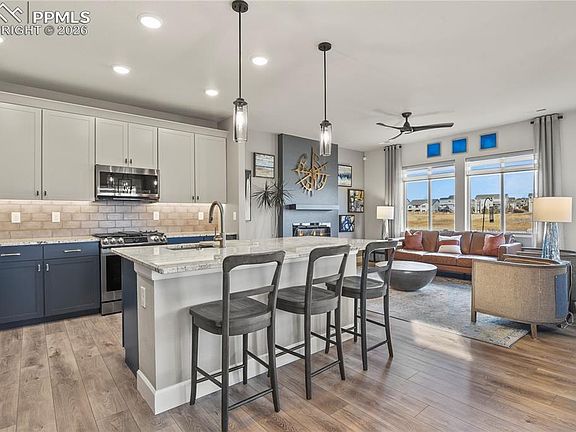 4th image of 1806 Peak Prairie Ln