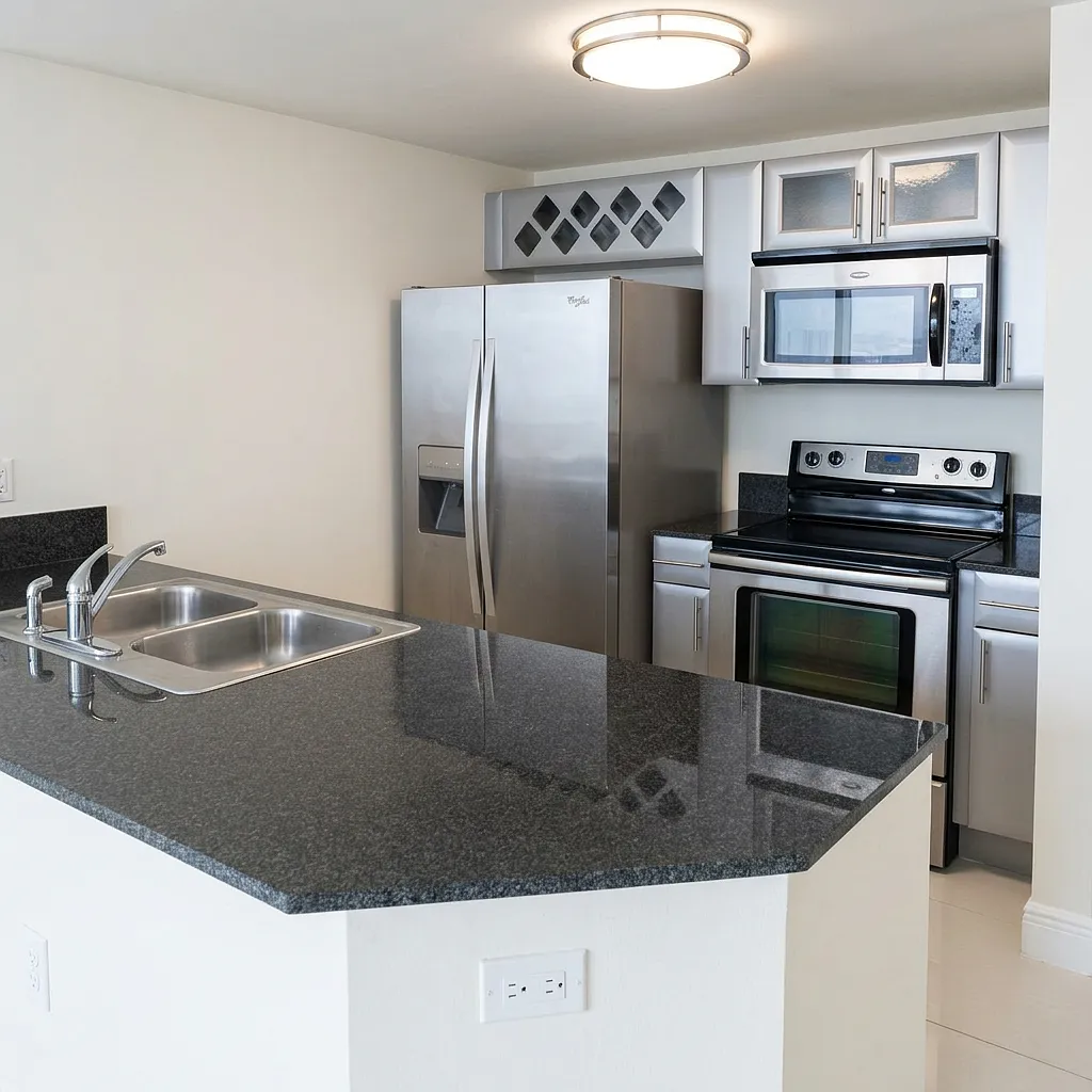2 bed, 990 sqft, $2,800 — Photo 3