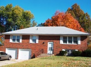 1304 SW 14th Ter, Blue Springs, MO 64015