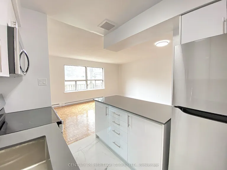 7555 Goreway Dr #153 — Photo 6