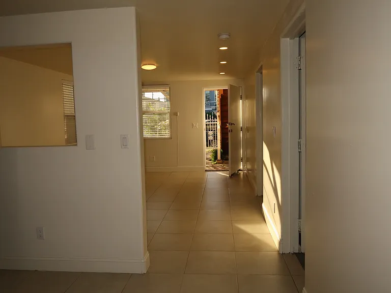 1050 44th Ave — Photo 18
