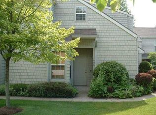 7606 Harbour Isle, Indianapolis, IN