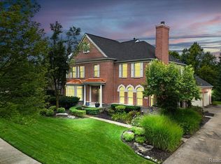 1222 Legacy Ct, Canton, MI 48187