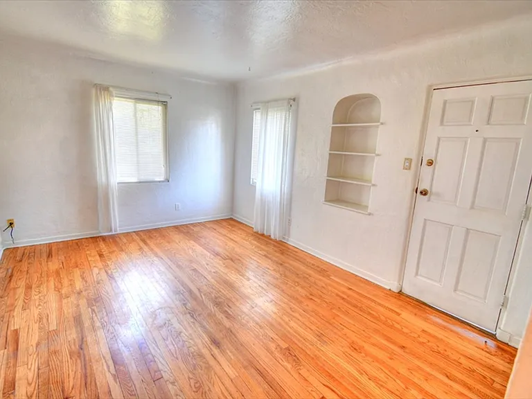 446 Chacoma Pl SW — Photo 3