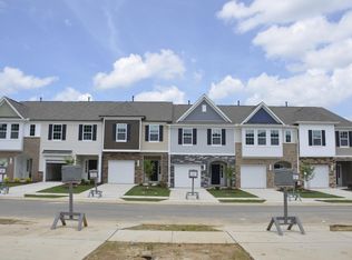 733 Ridge Cliff Ln, Zebulon, NC 27597