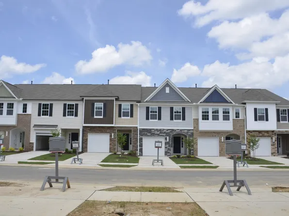 733 Ridge Cliff Ln, Zebulon, NC 27597