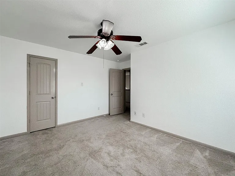 20319 Little Wing Dr — Photo 41