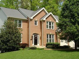 10110 Garrett St, Vienna, VA 22181