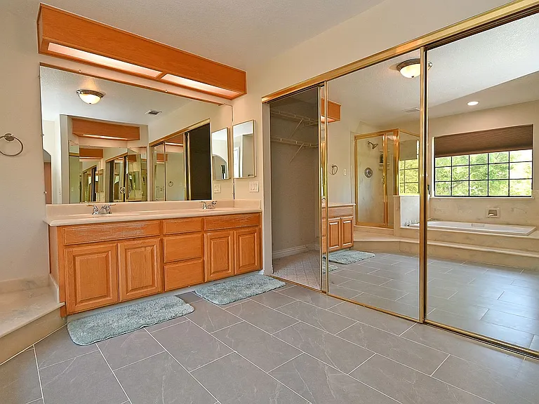 44144 Ibero Way — Photo 29