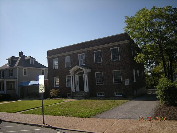 4th image of 126 E Jefferson Ave #1