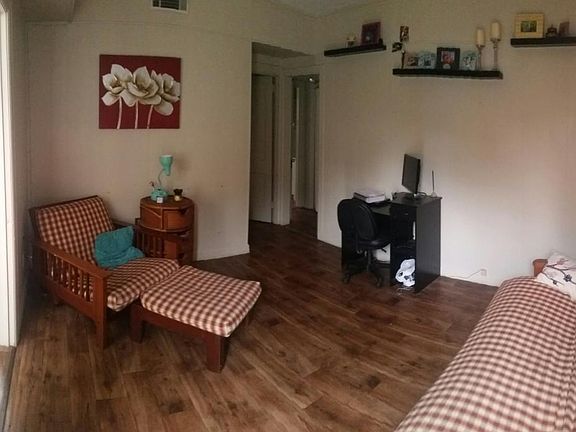 2nd image of 116 College Blvd APT C