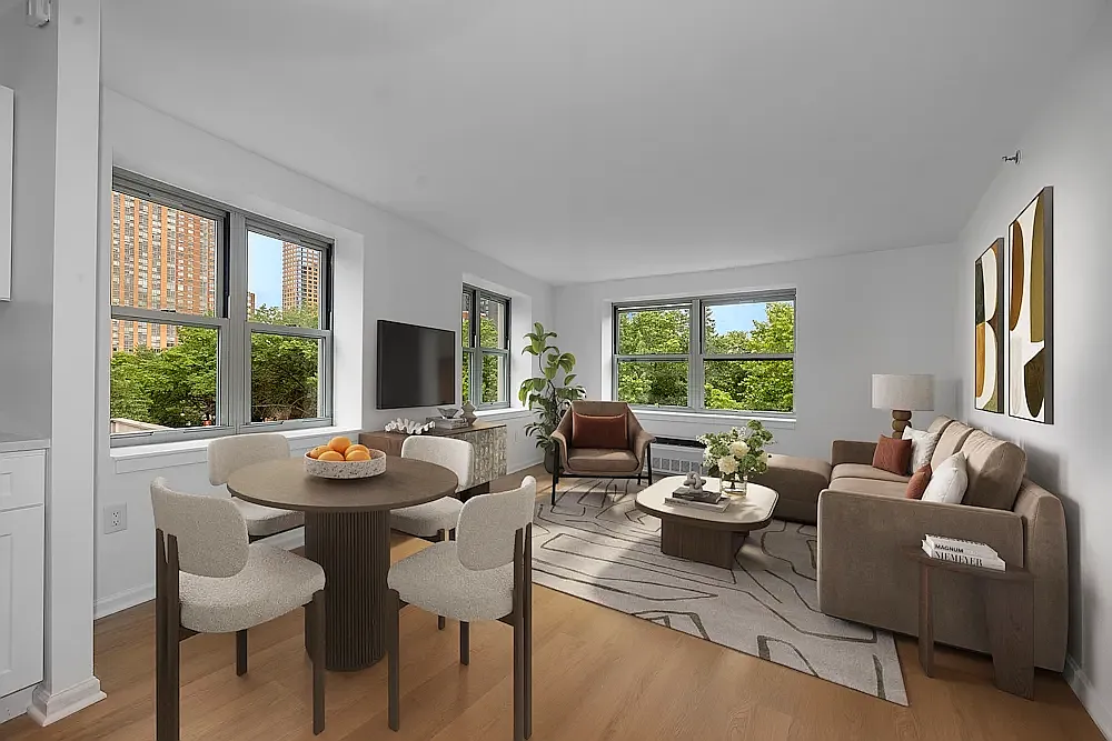 218 Myrtle Avenue — Photo 1