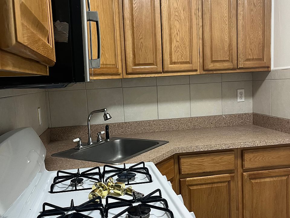 2nd image of 101-30 107th St #1