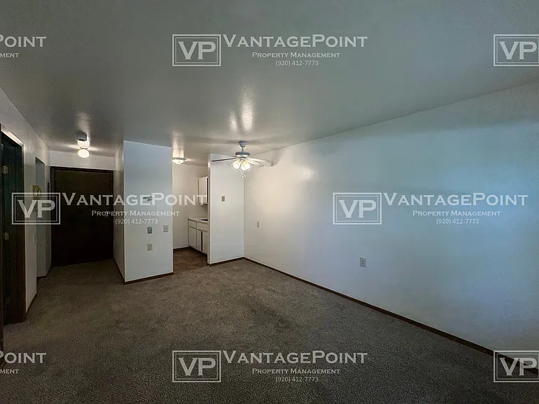 114 Victor St #9 — Photo 4
