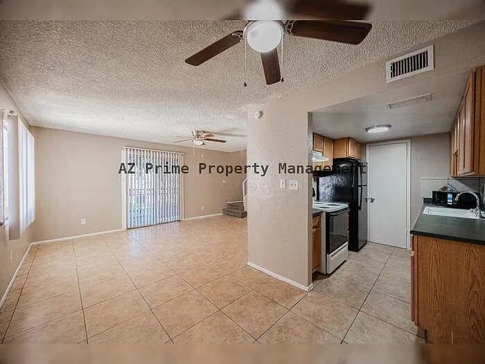 5214 N 42nd Pkwy — Photo 8