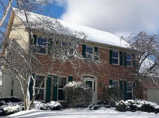 2203 Mercer Ct, Naperville, IL 60565