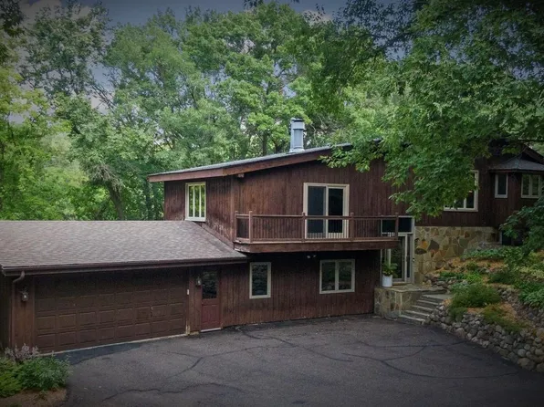 11324 Fetterly Rd W, Minnetonka, MN 55305