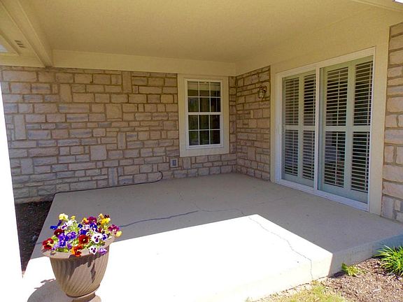 4th image of 6282 Hampton Green Pl