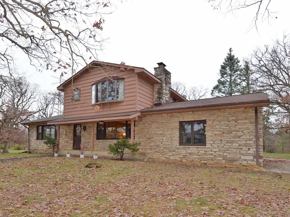 2702 247th AVENUE, Salem, WI 53168