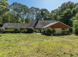 14 Blackrock Rd, Glen Head, NY 11545