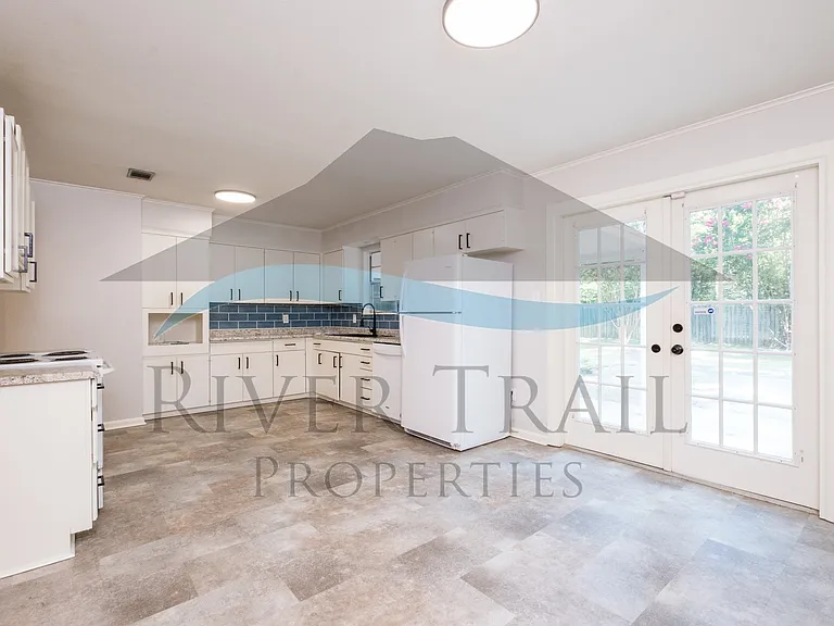 10202 Ronald Dr — Photo 10