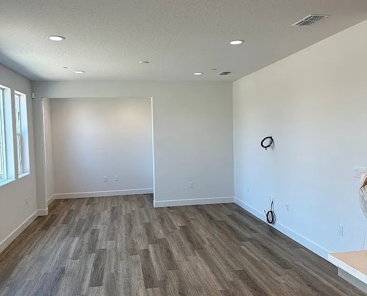 311 S Peters Rd — Photo 20