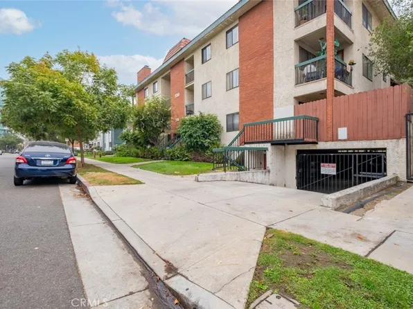 330 Burchett St Unit 206, Glendale, CA 91203