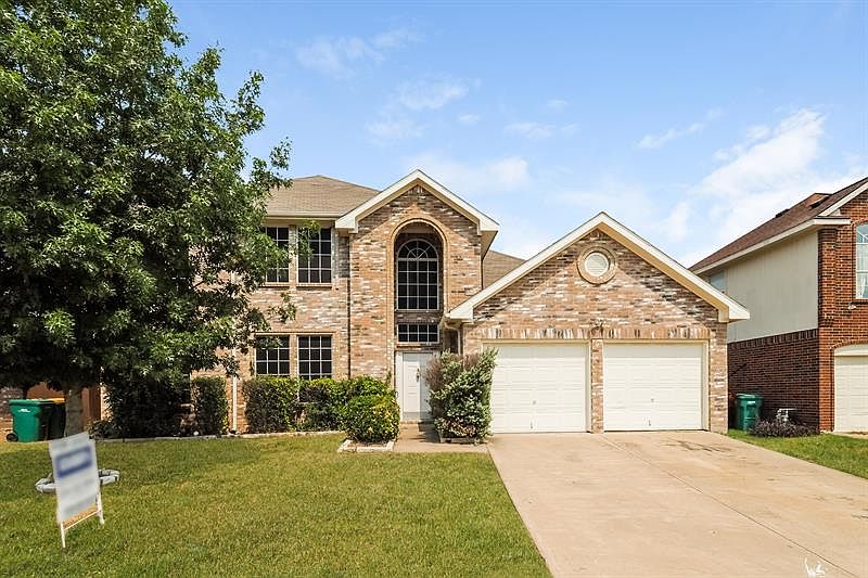 1st image of 809 Lowe Dr
