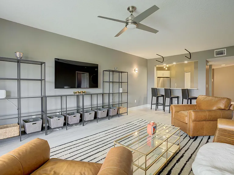 100 Uno Lago Dr #402 — Photo 16
