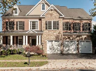 43976 Riverpoint Dr, Leesburg, VA