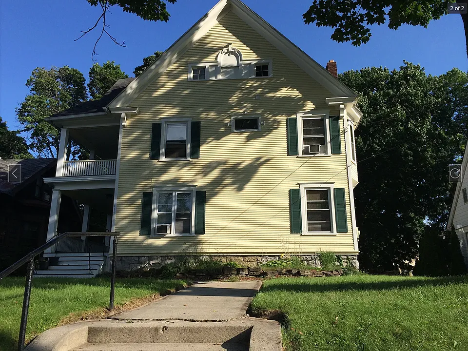 414 Douglas St