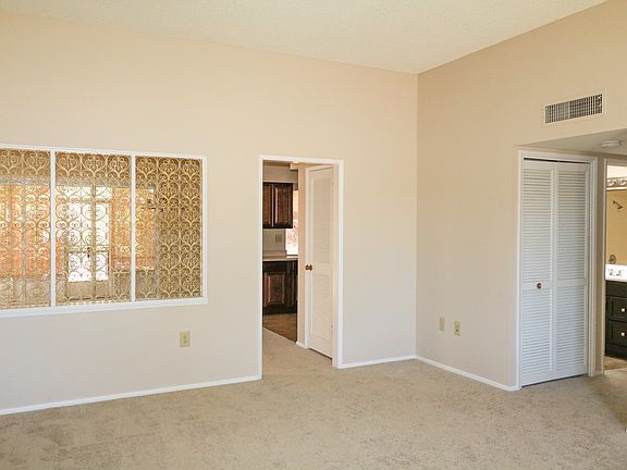 5th image of 11014 W Pine Hollow Dr