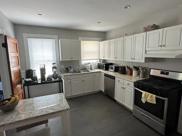 29 Hunnewell Ave, Brighton, MA 02135