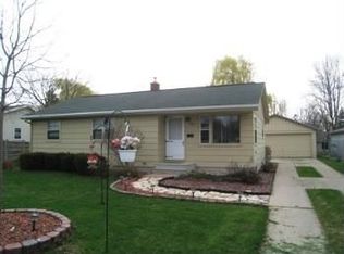 2351 Greenwald St, Green Bay, WI 54301