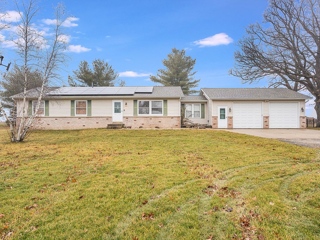 1335 N 45th Rd, Earlville, IL 60518 Zillow