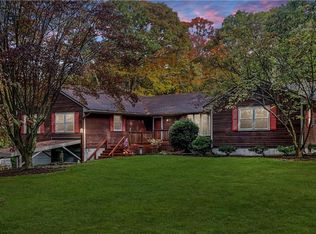 6 Hardwood Ln, Westerly, RI 02891