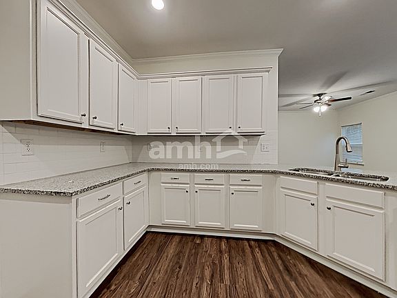4th image of 681 Woodall Rd