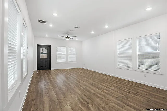 317 Porter St — Photo 5