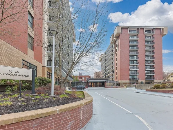50 Longwood Ave APT 718, Brookline, MA 02446