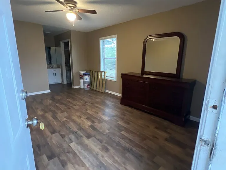 1109 Shasta Dr #2 — Photo 2